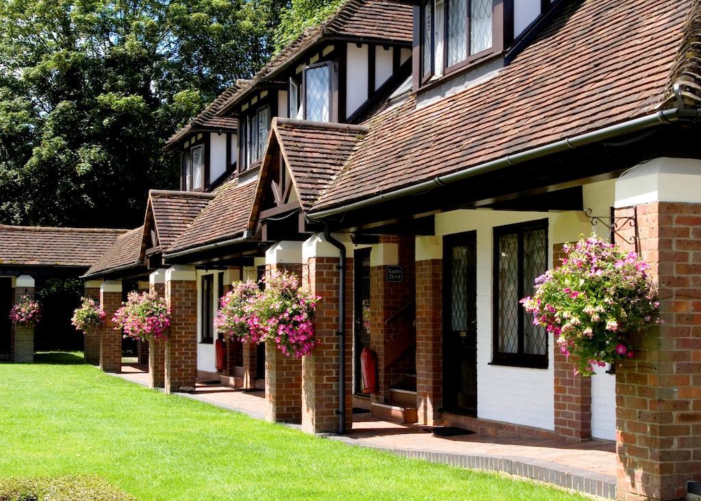 Boxmoor Lodge Hotel เฮเมลเฮมพ์สเตด ภายนอก รูปภาพ