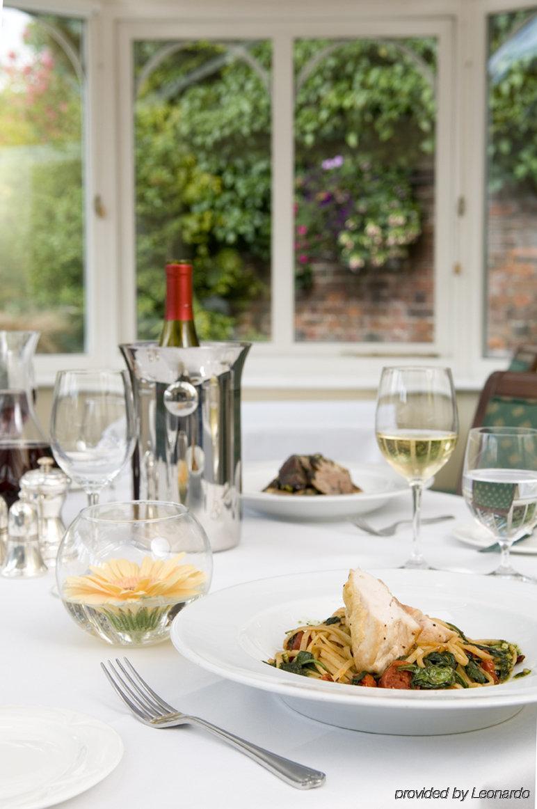 Boxmoor Lodge Hotel เฮเมลเฮมพ์สเตด ร้านอาหาร รูปภาพ